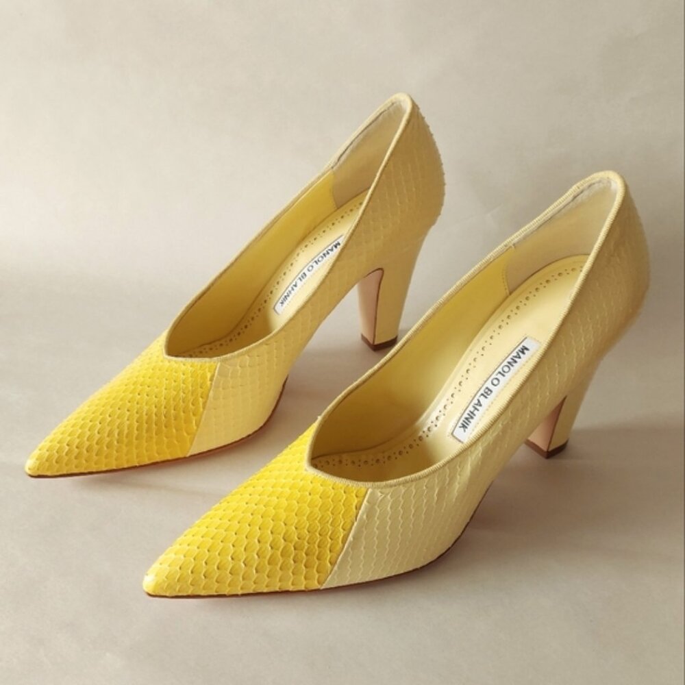 Manolo Blahnik Yellow Two-Tone Pointed-Toe Pumps